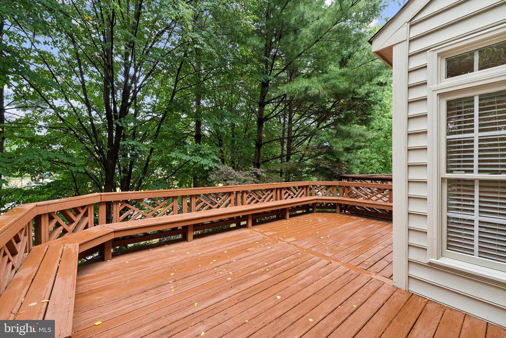 8048 KIDWELL TOWN COURT