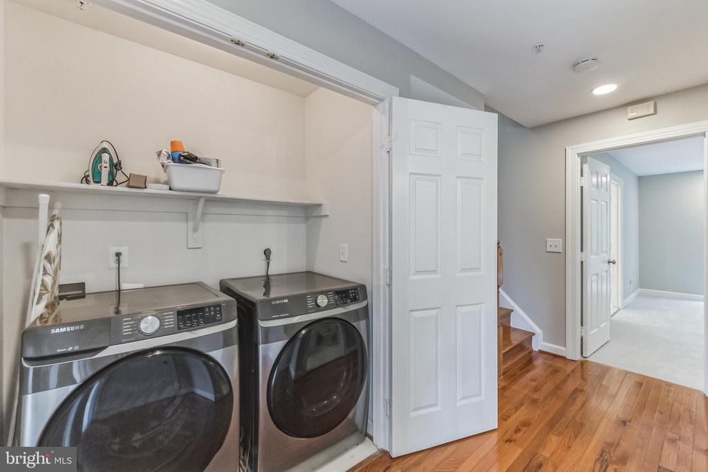 8048 KIDWELL TOWN COURT