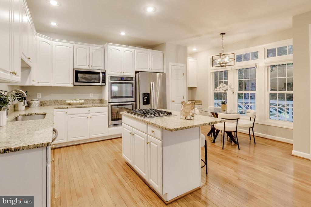 8026 KIDWELL TOWN COURT