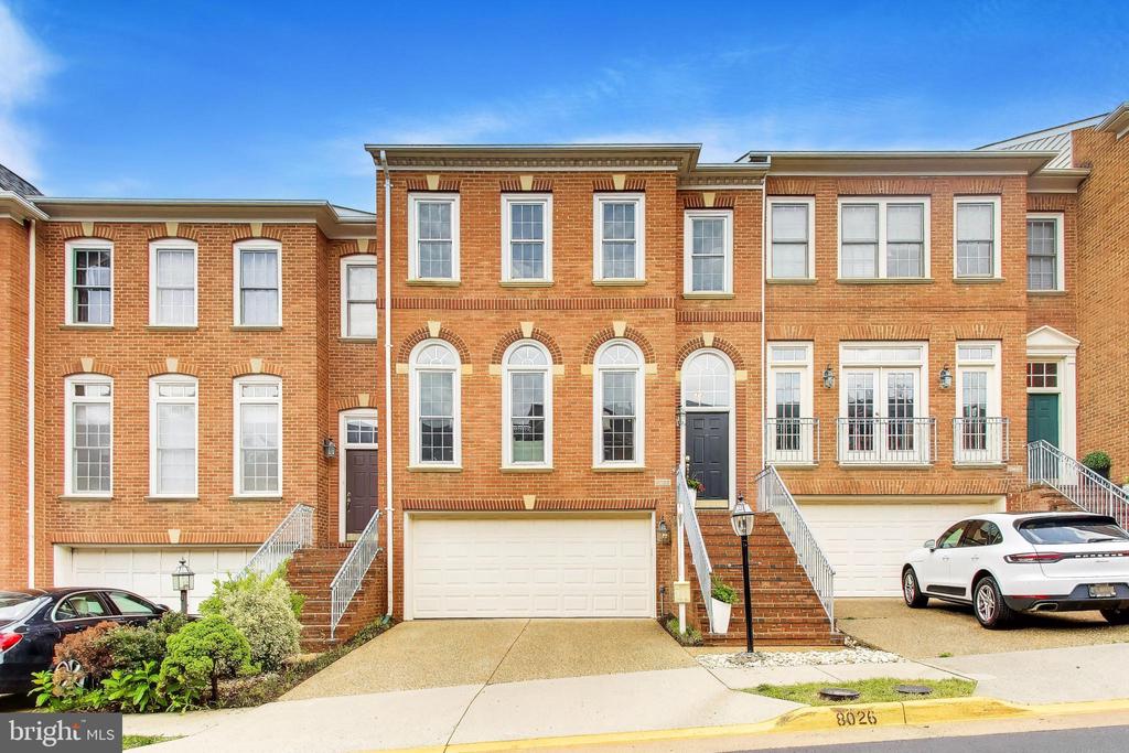 8026 KIDWELL TOWN COURT