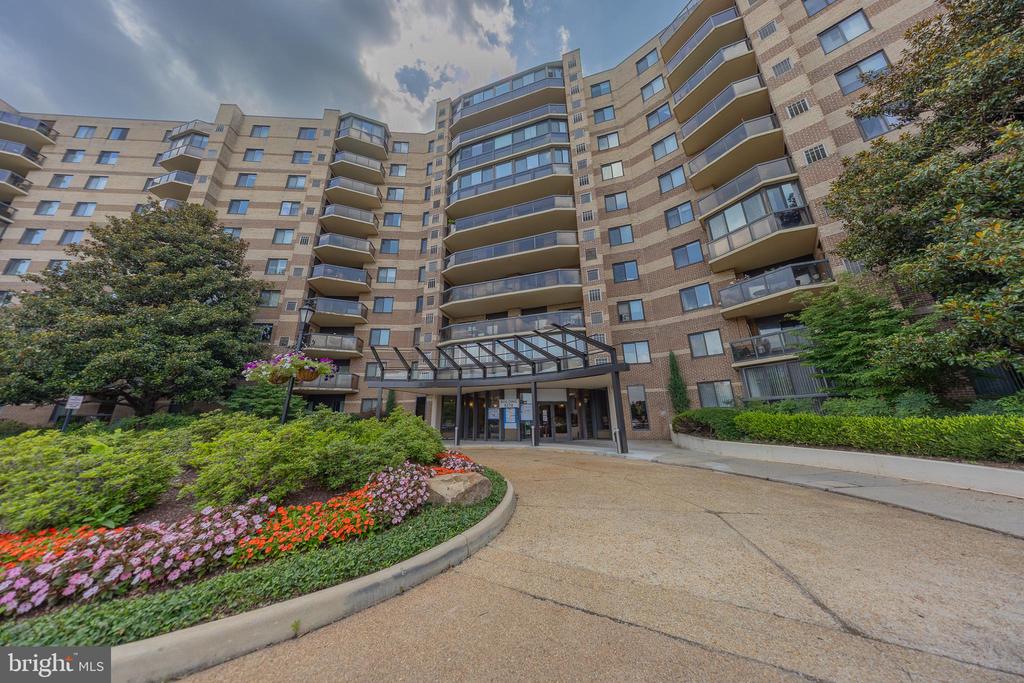8370 GREENSBORO DRIVE Unit: 908