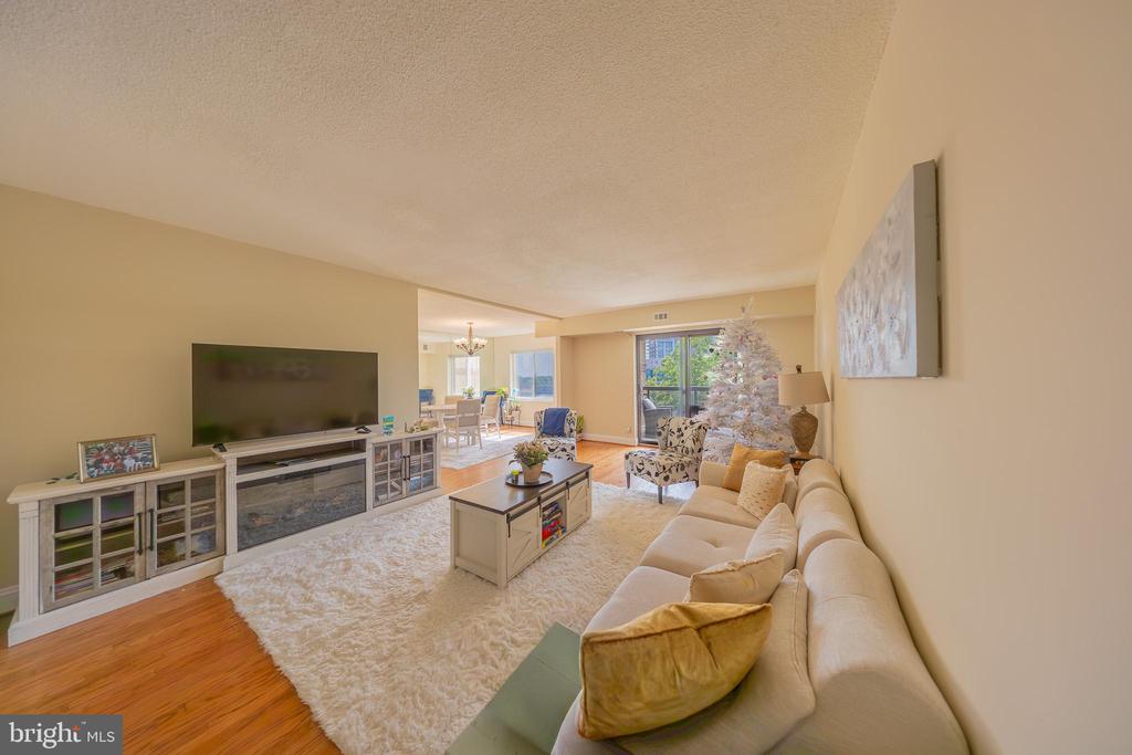 8370 GREENSBORO DRIVE Unit: 908