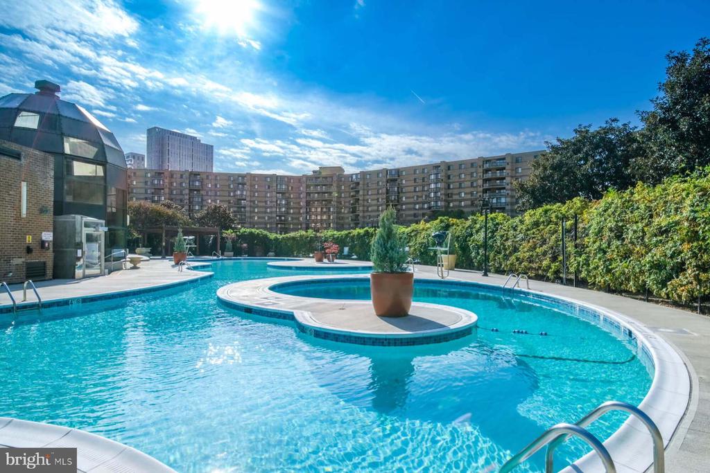 8370 GREENSBORO DRIVE Unit: 908