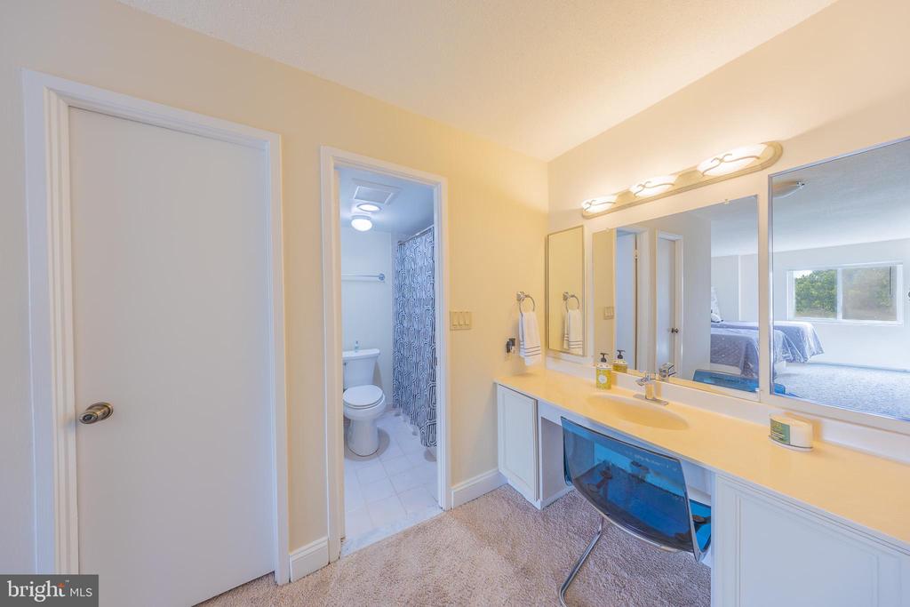 8370 GREENSBORO DRIVE Unit: 908