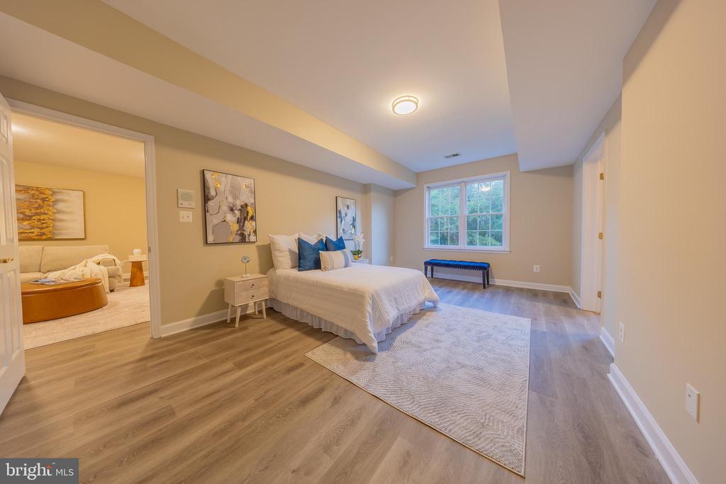 12500 FALKIRK DRIVE