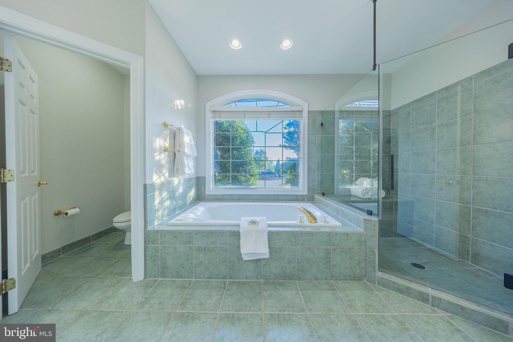 12500 FALKIRK DRIVE