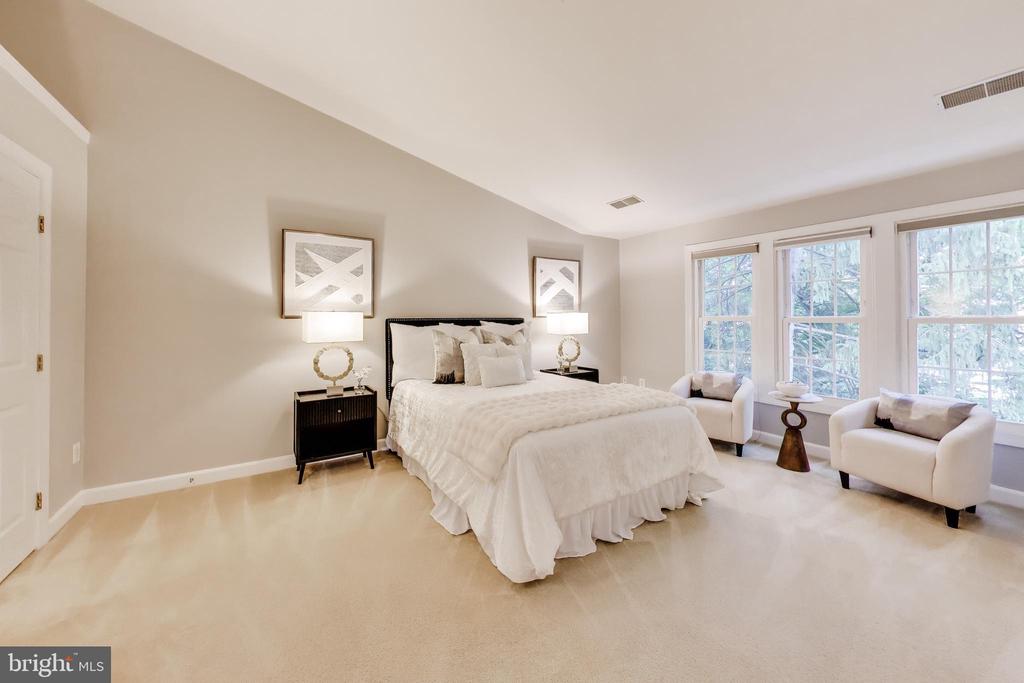 8026 KIDWELL TOWN COURT