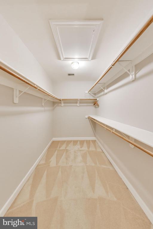 8026 KIDWELL TOWN COURT