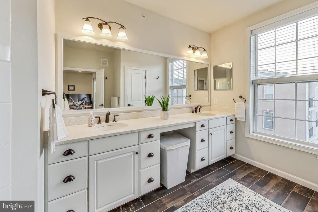 23473 BELVOIR WOODS TER,LOUDOUN