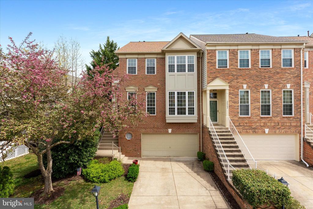 20900 TRINITY SQ,LOUDOUN