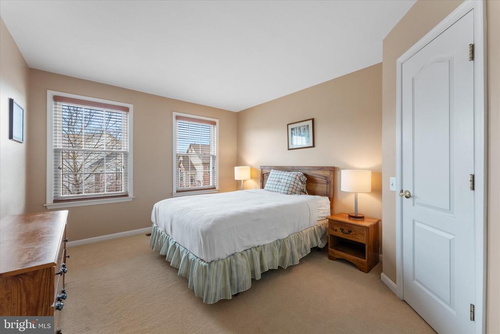 20900 TRINITY SQ,LOUDOUN