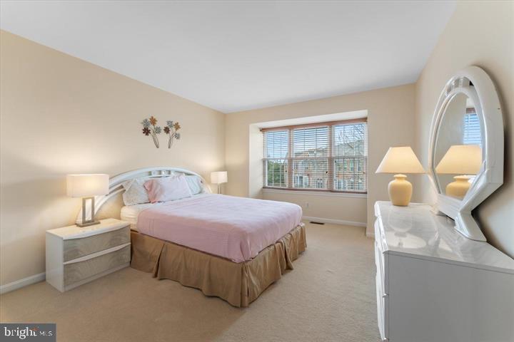 20900 TRINITY SQ,LOUDOUN