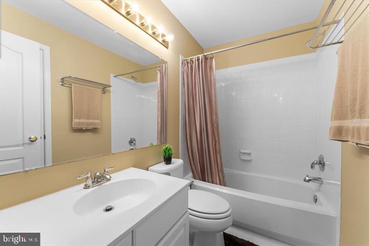 20900 TRINITY SQ,LOUDOUN