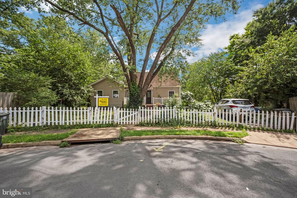 7610 ALBEMARLE DR,PRINCE WILLIAM