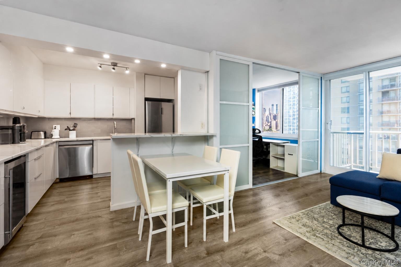 4-74 48th Avenue Unit: 15E