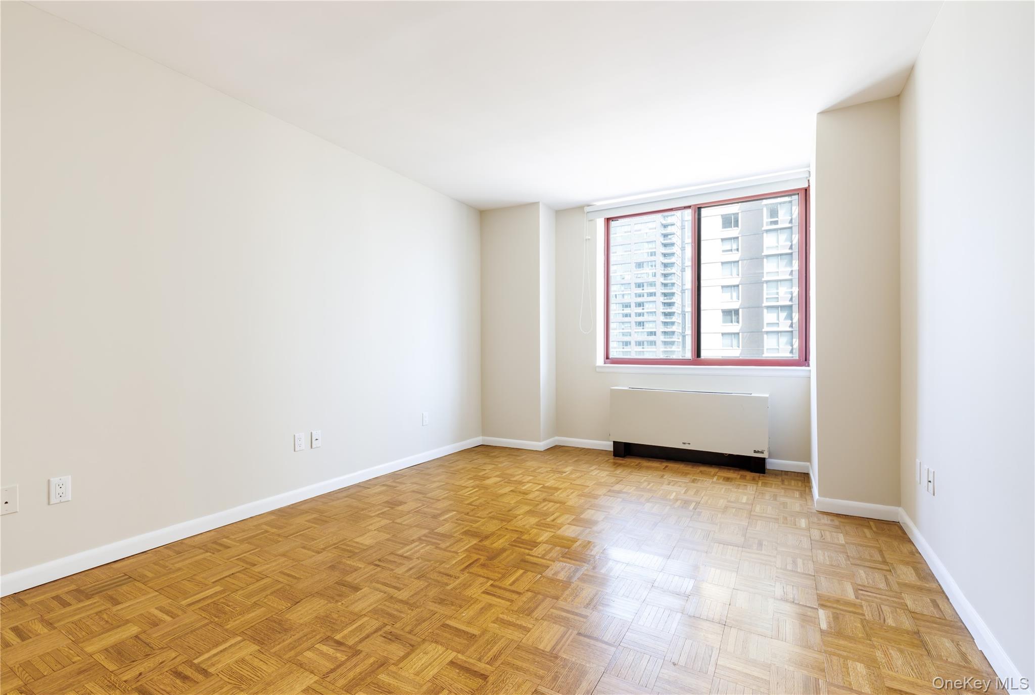 4-74 48Th Avenue Unit: 15C