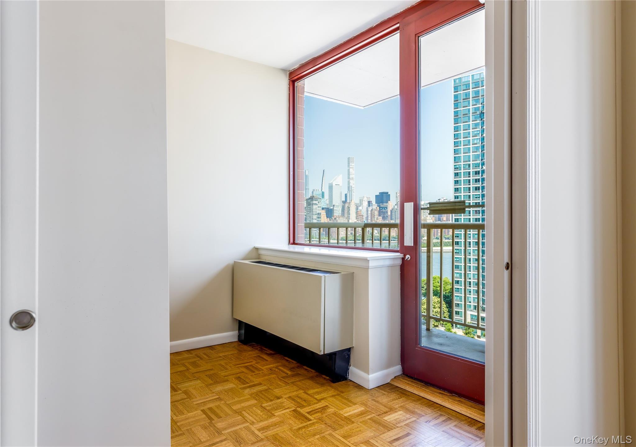 4-74 48Th Avenue Unit: 15C