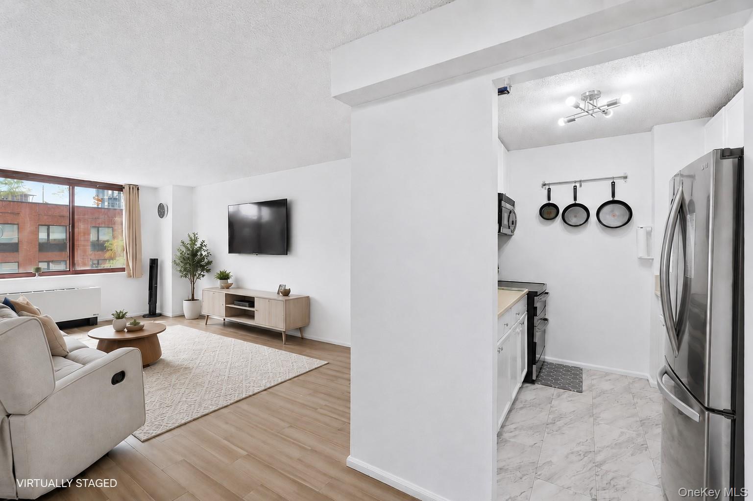 4-74 48th Avenue Unit: 14M