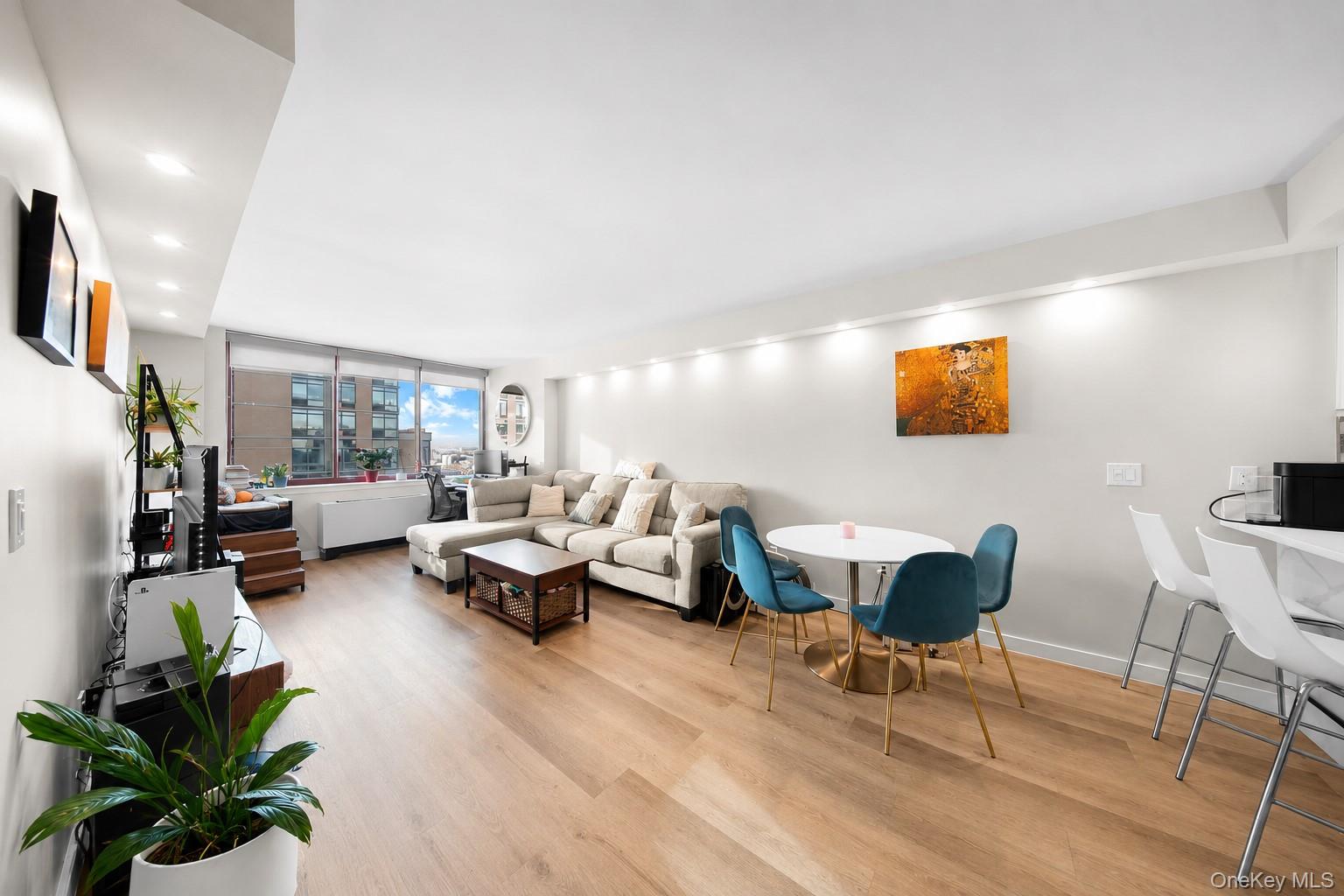 4-74 48th Avenue Unit: 35E