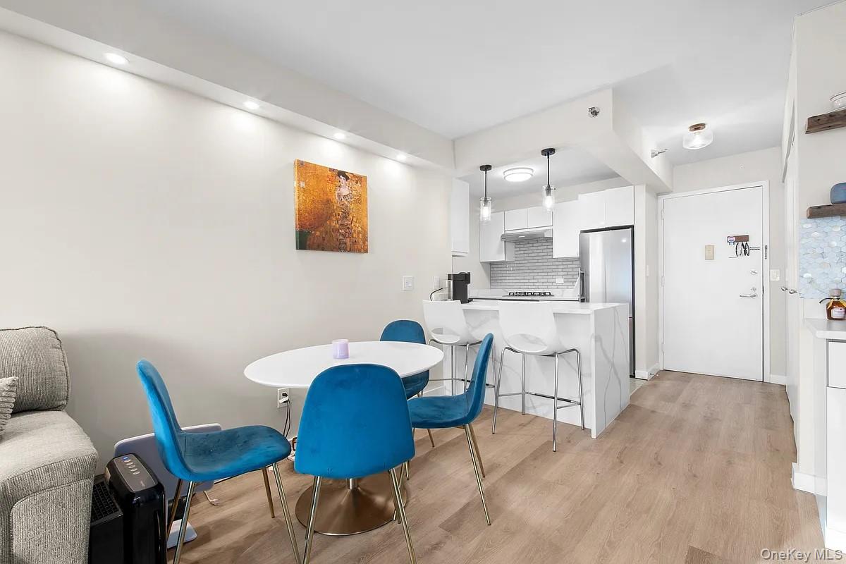 4-74 48th Avenue Unit: 35E
