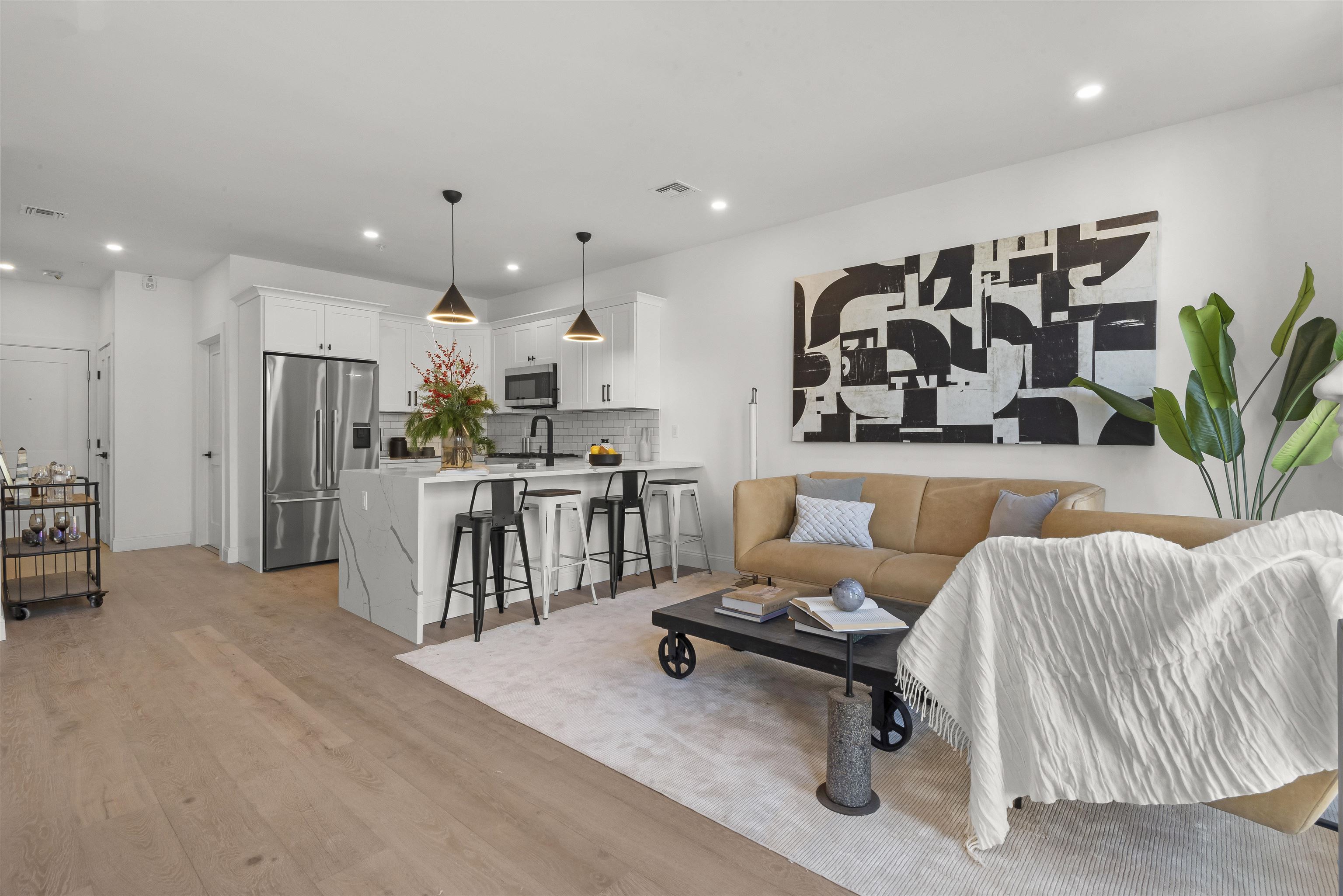 580 PALISADE AVE Unit: 404