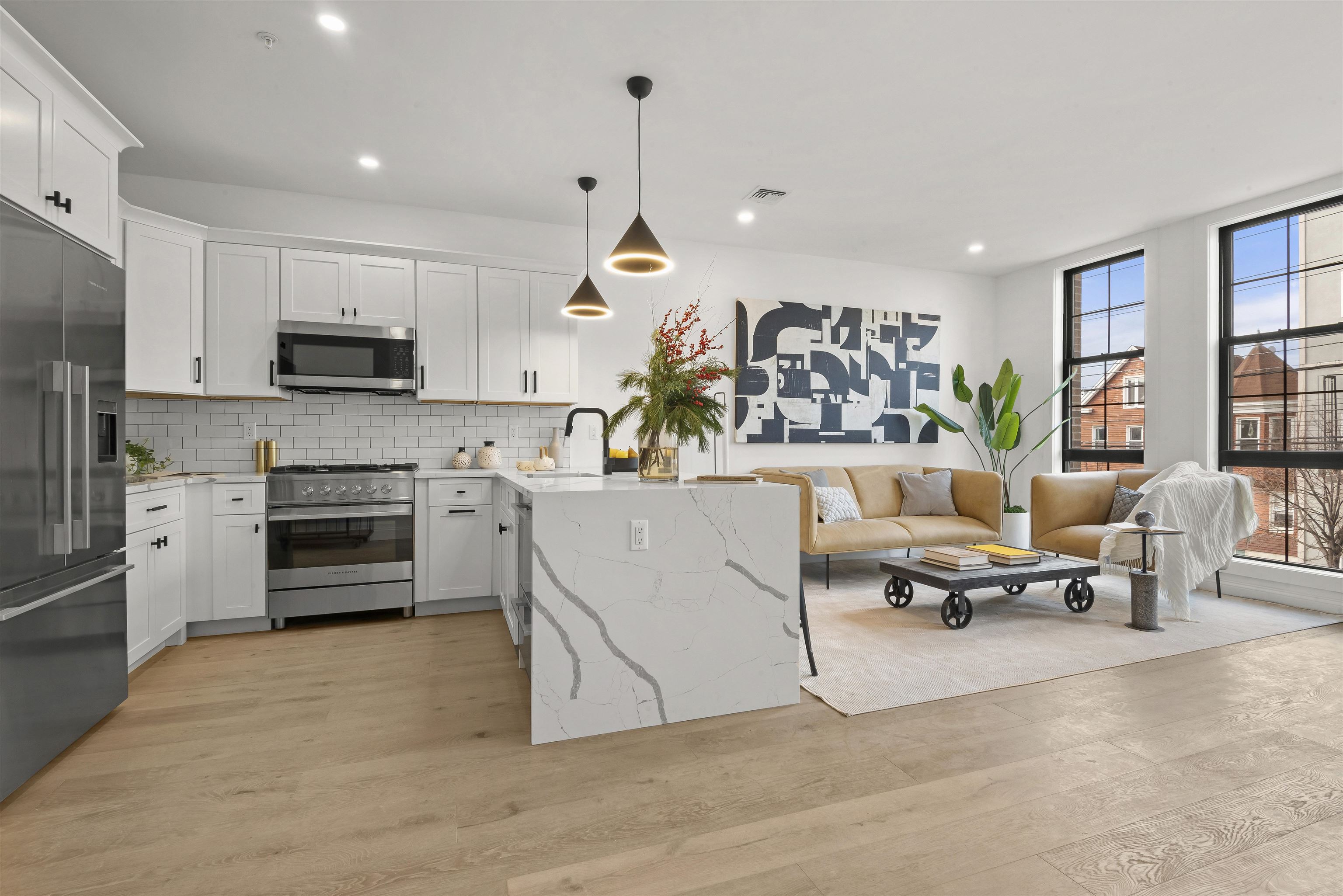 580 PALISADE AVE Unit: 404