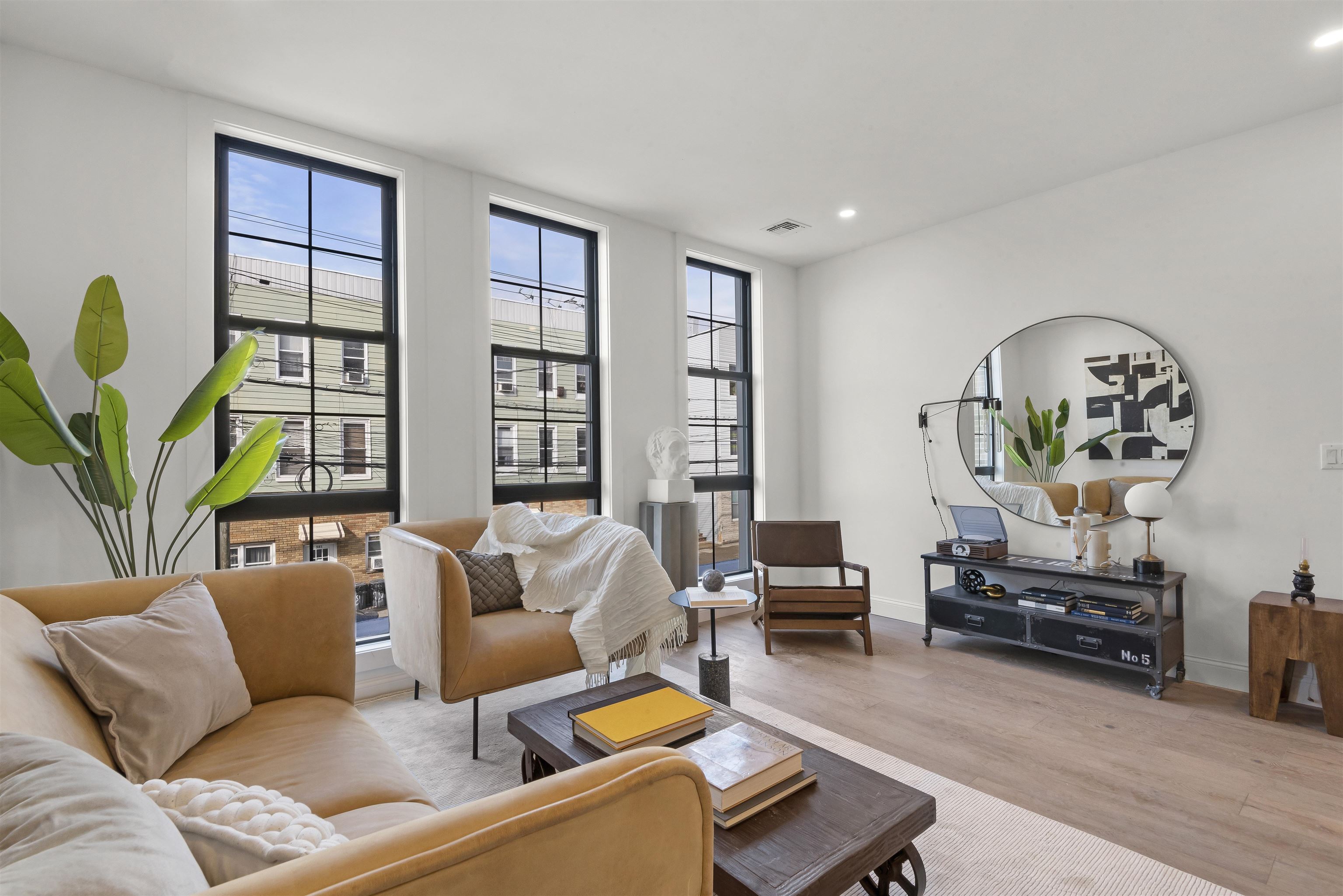 580 PALISADE AVE Unit: 404