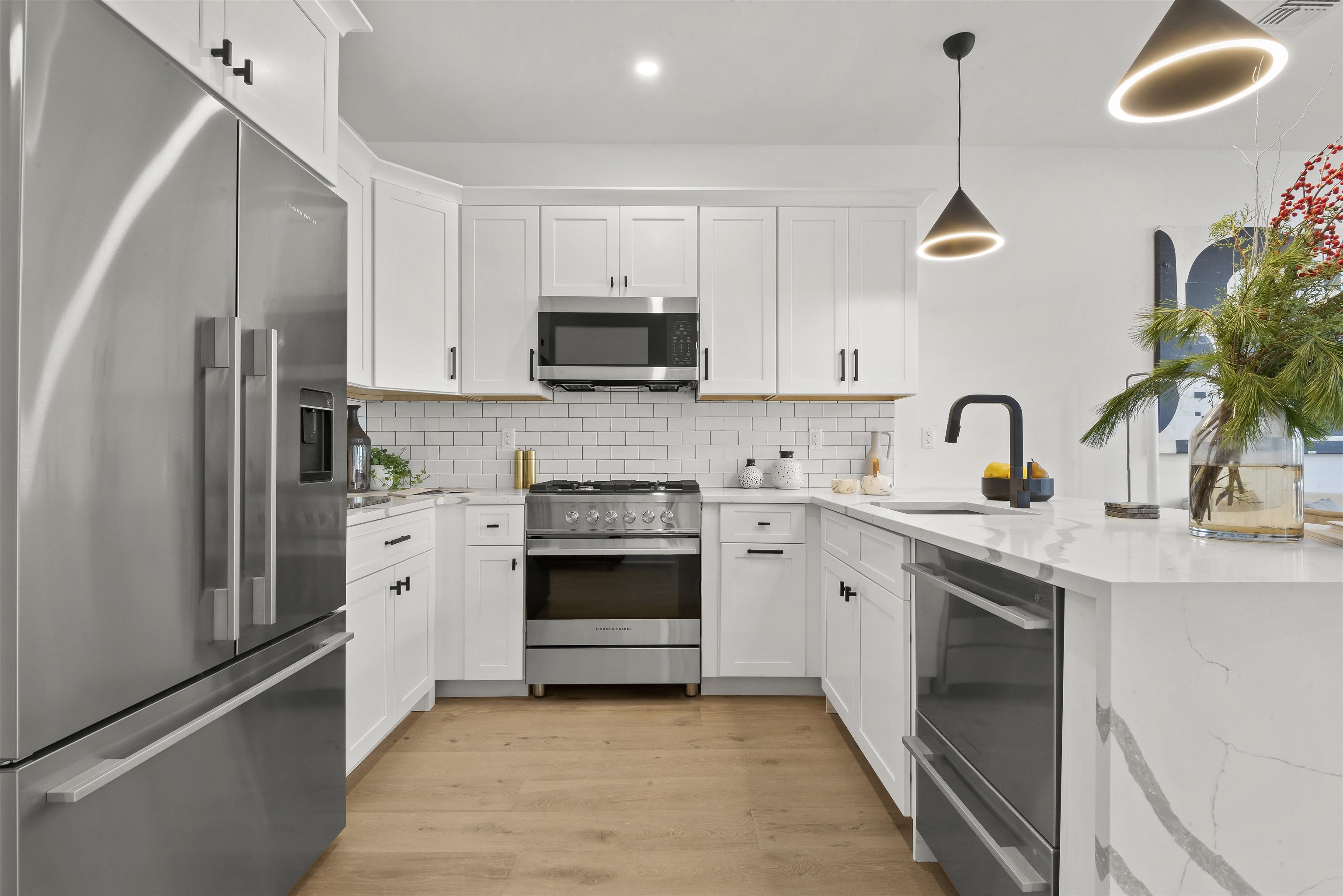 580 PALISADE AVE Unit: 404