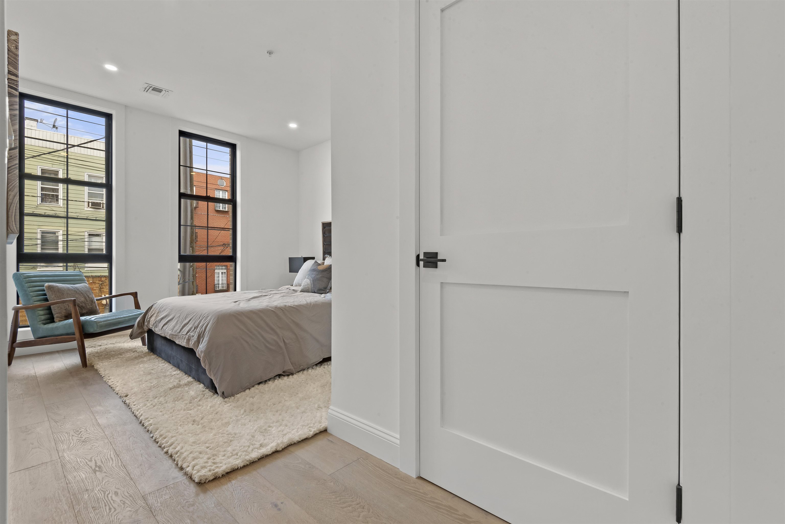 580 PALISADE AVE Unit: 404