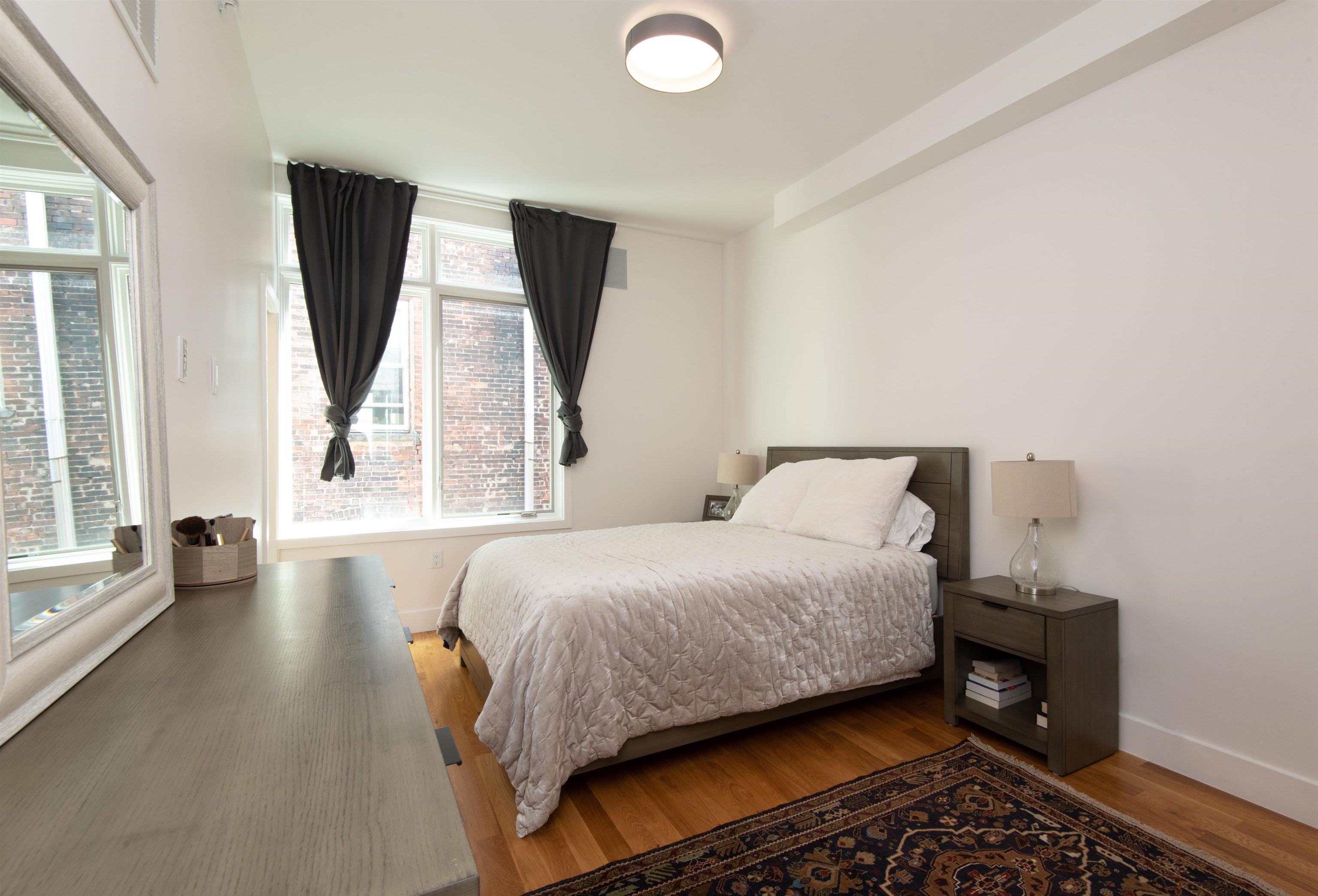 58 COLES ST Unit: 4B