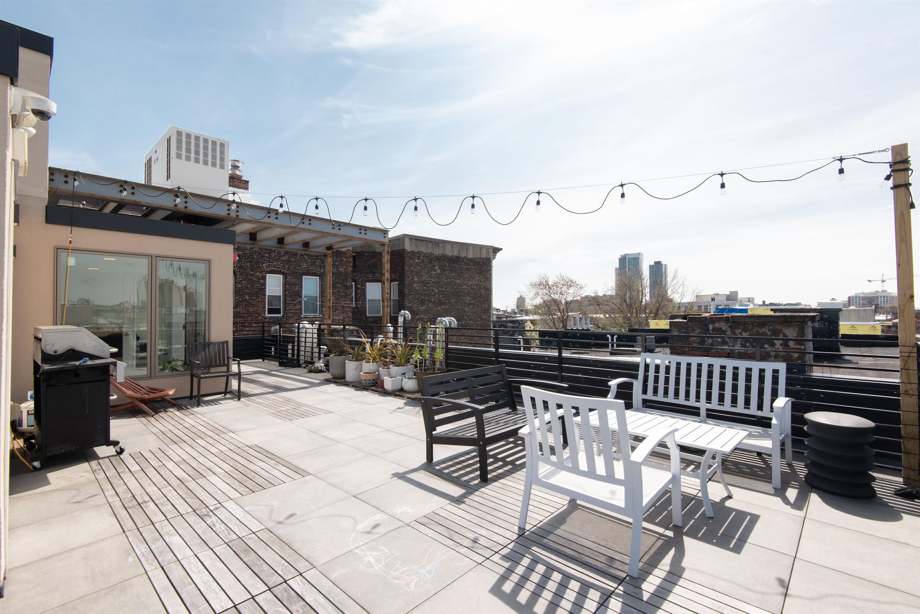 58 COLES ST Unit: 4B