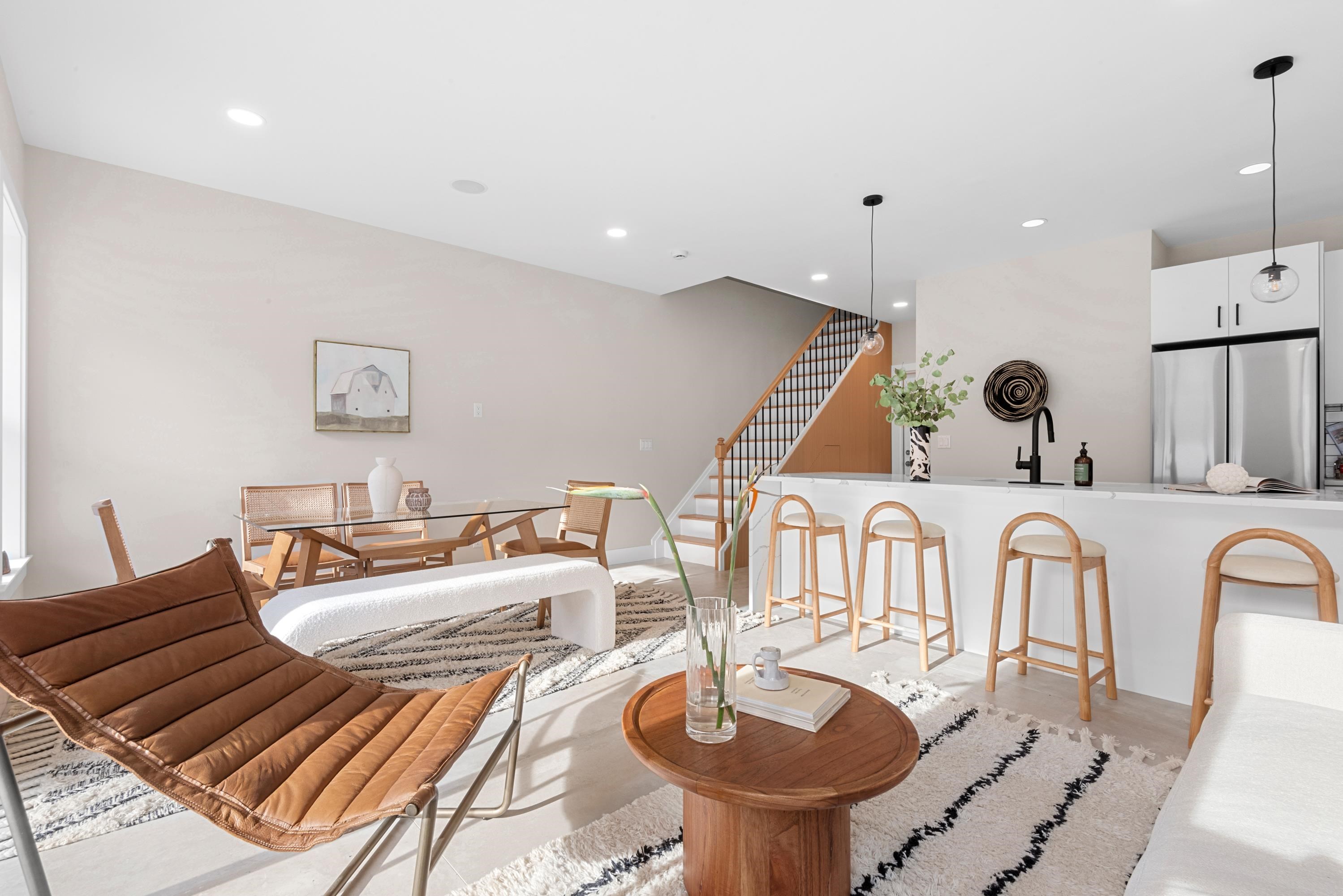 197 GRIFFITH ST Unit: 1