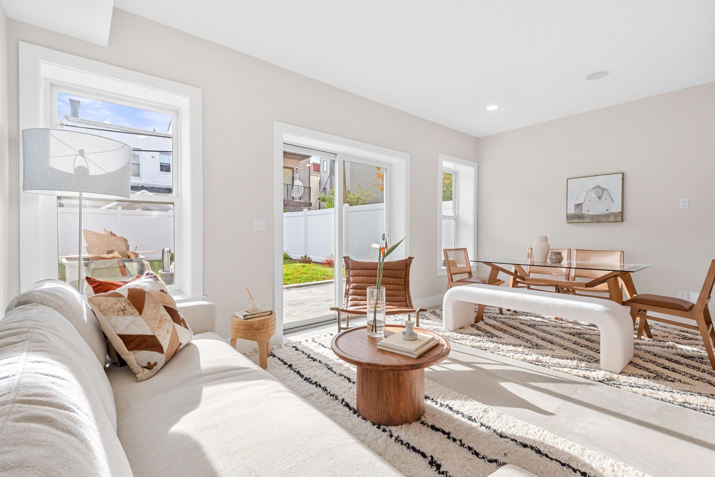 197 GRIFFITH ST Unit: 1