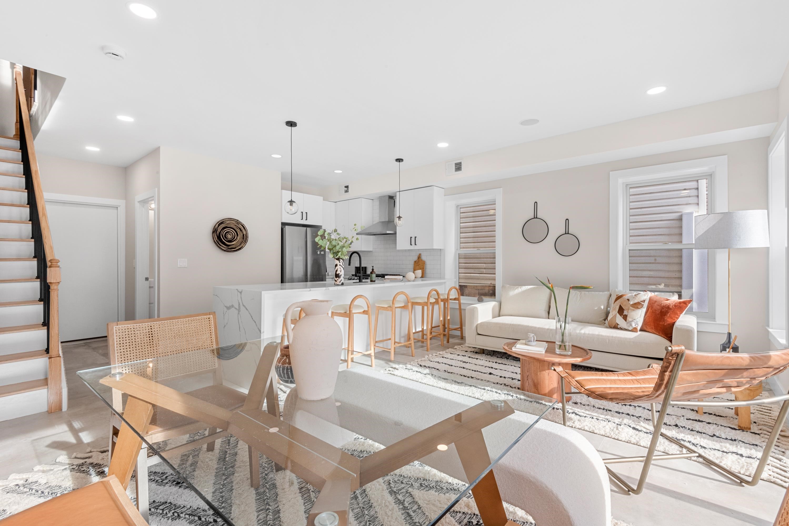 197 GRIFFITH ST Unit: 1