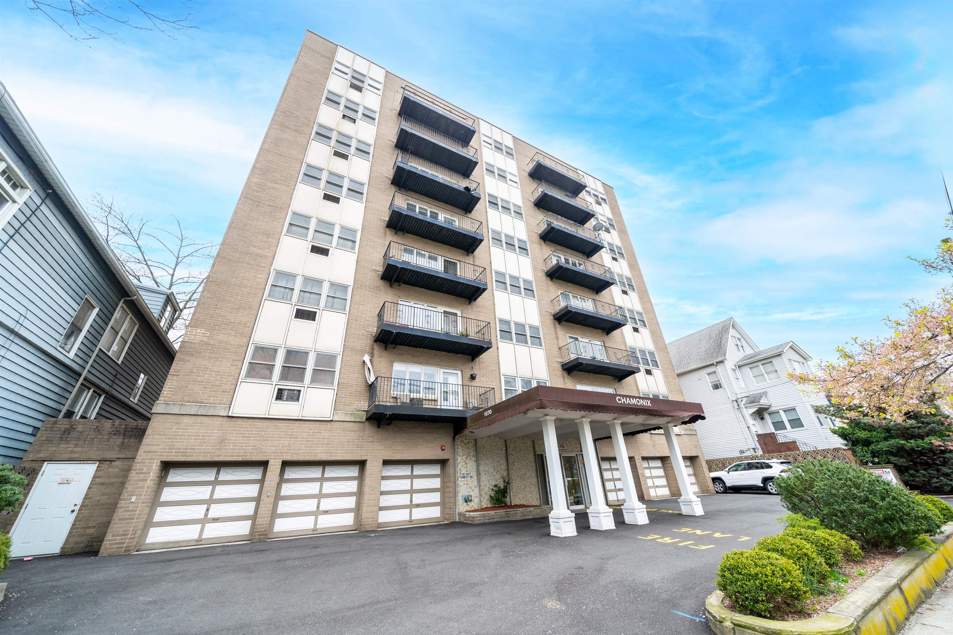 1070 KENNEDY BLVD Unit: 4A