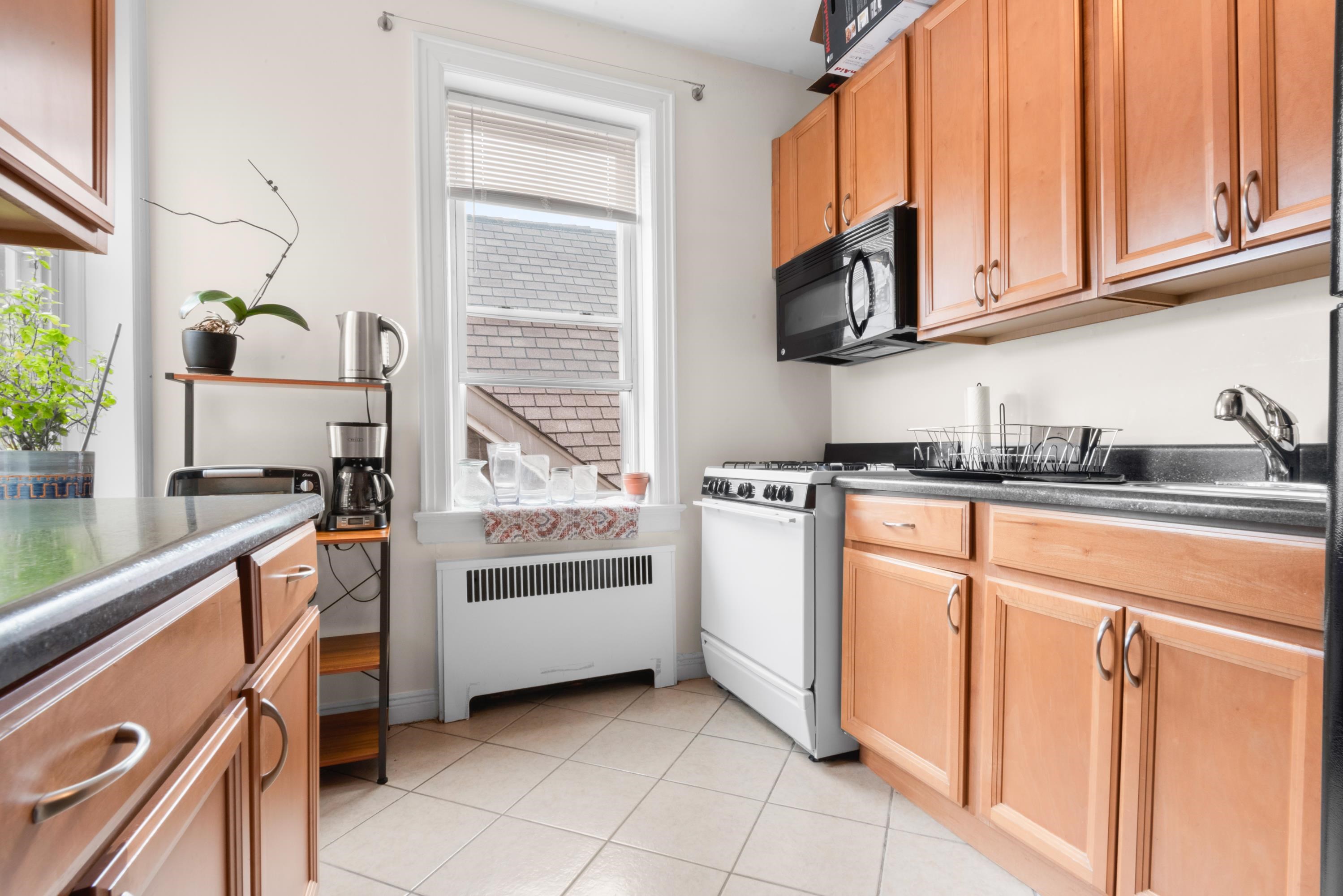 292 HARRISON AVE Unit: C3