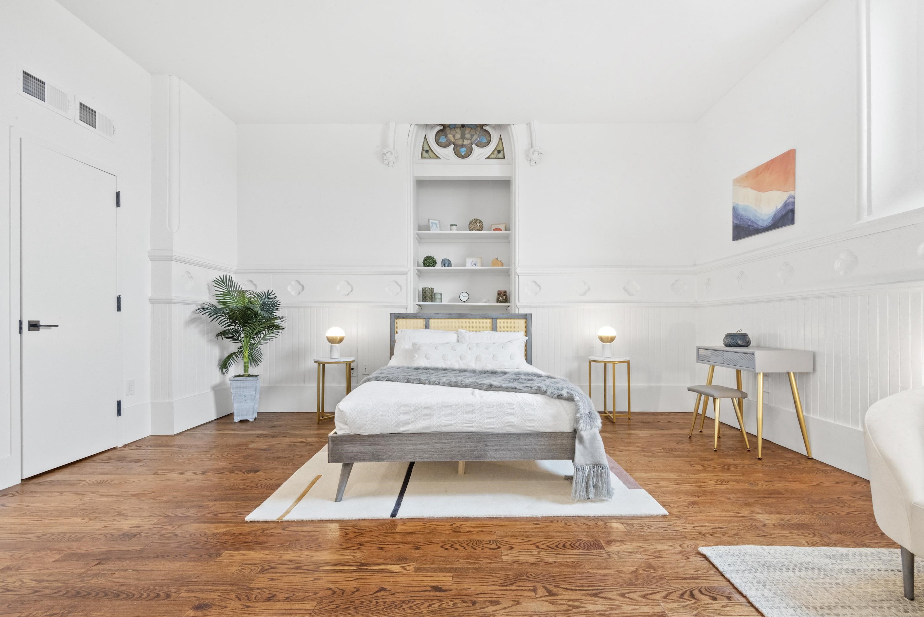 380 MONTGOMERY ST Unit: 141