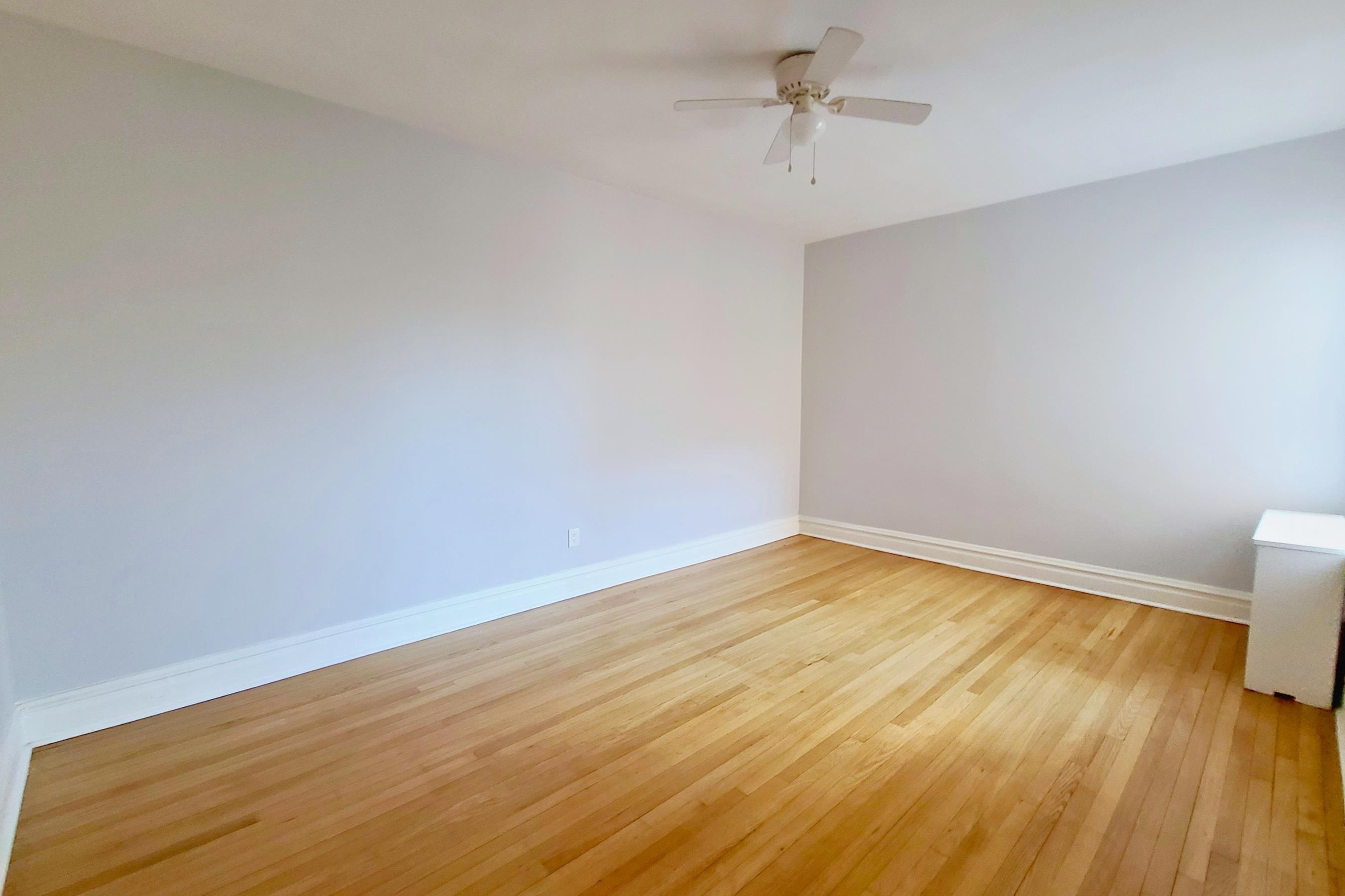 107 KENSINGTON AVE Unit: 402