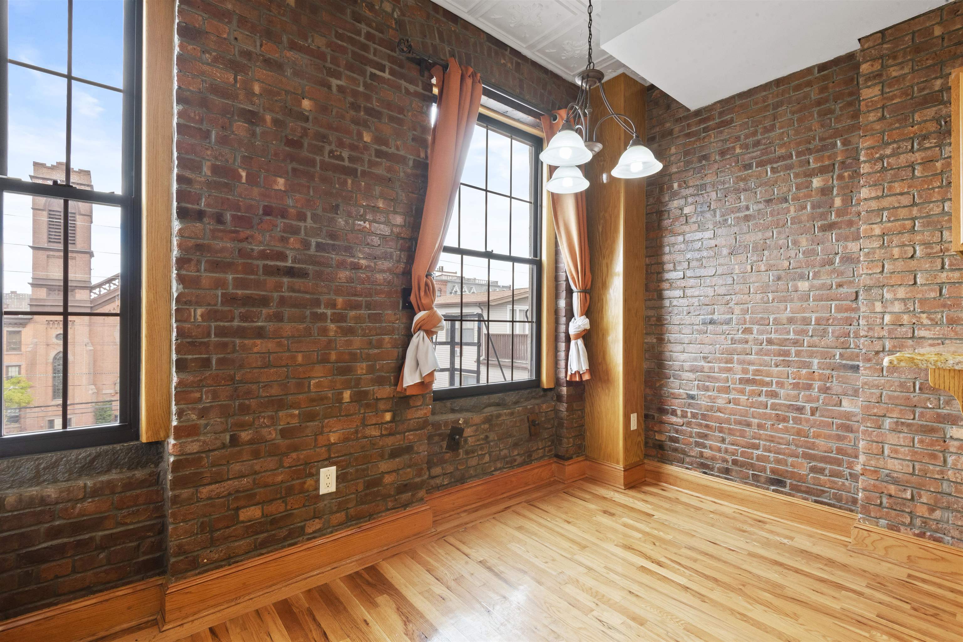 180 NEWARK AVE Unit: 6