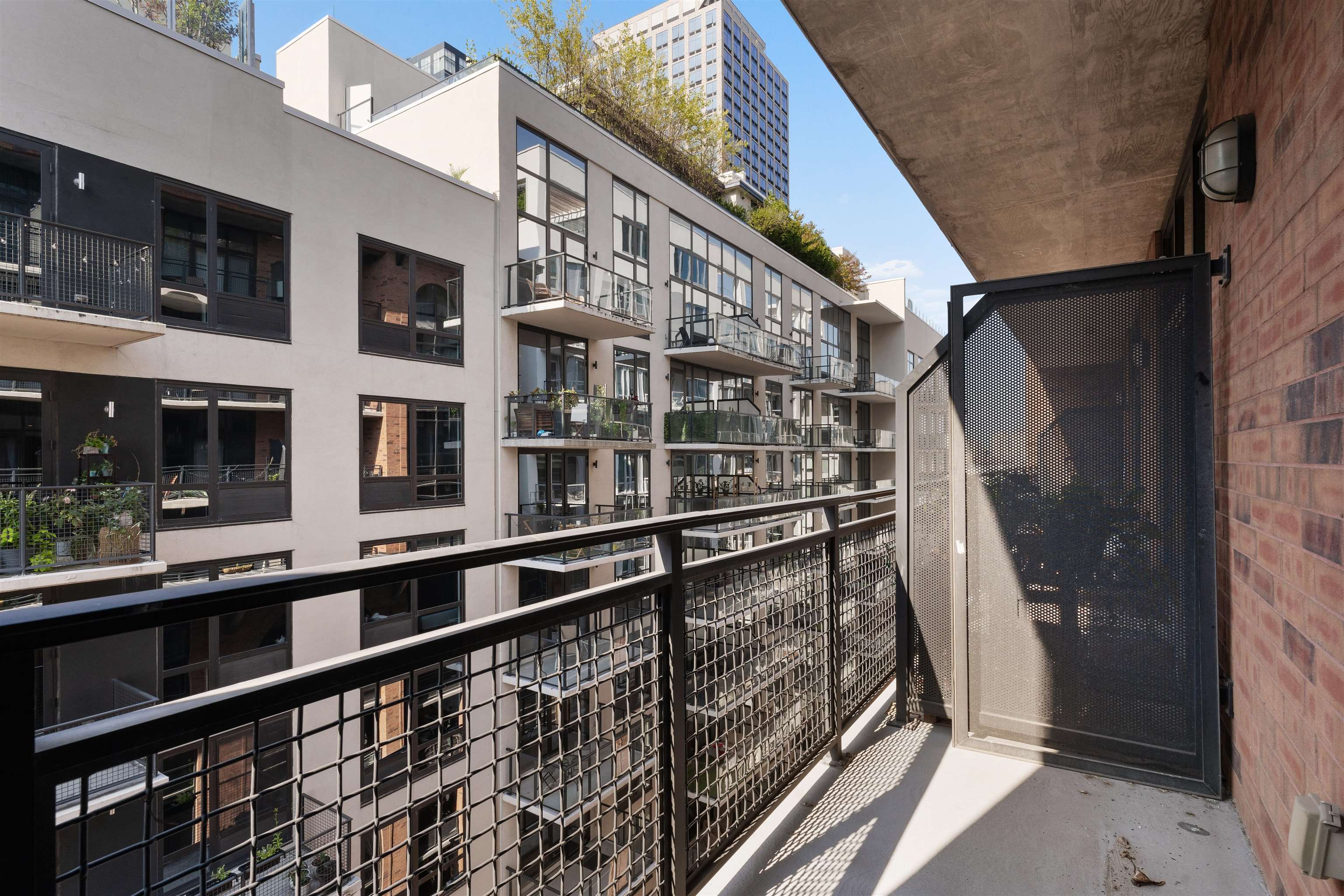 159 2ND ST Unit: 901