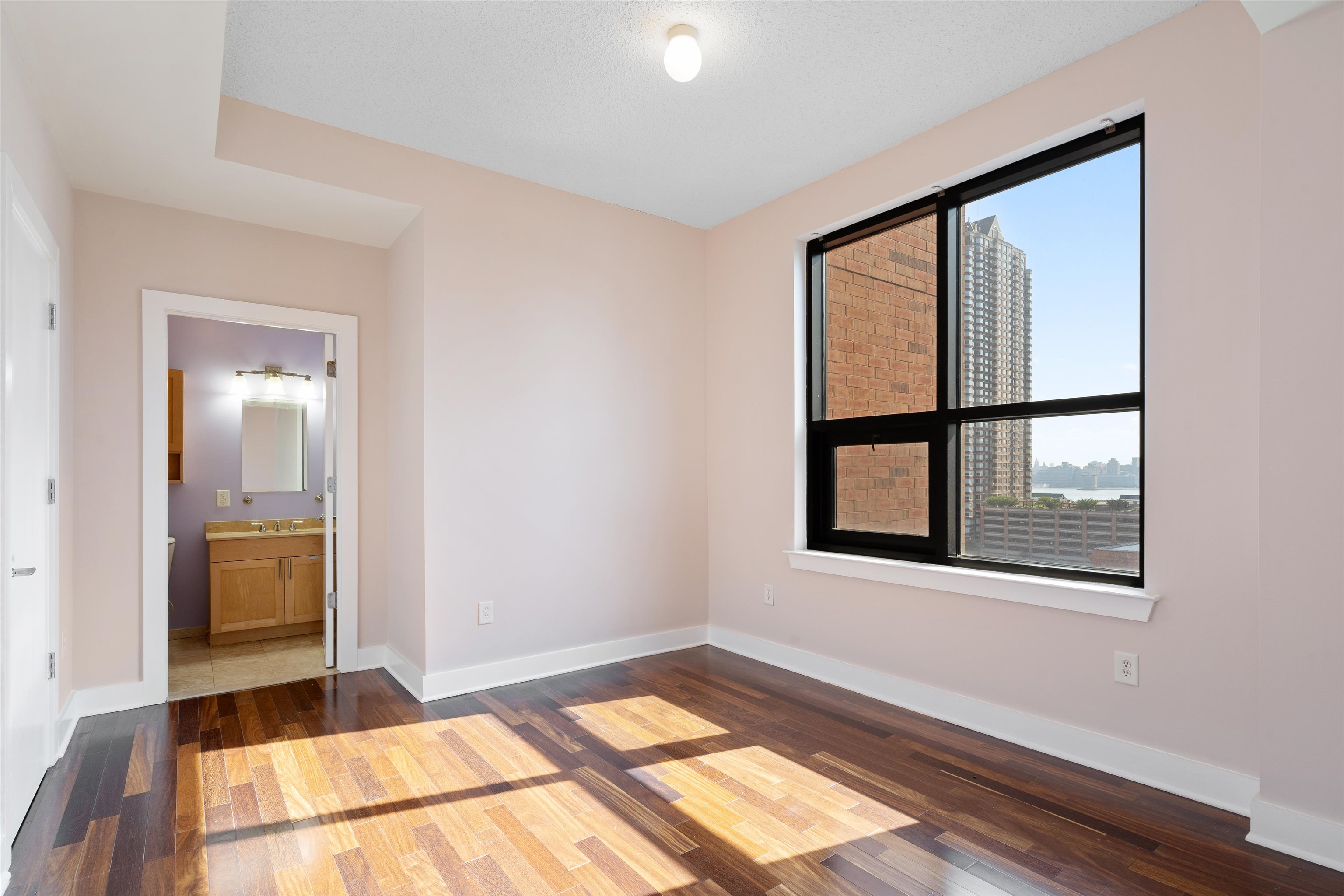 159 2ND ST Unit: 901