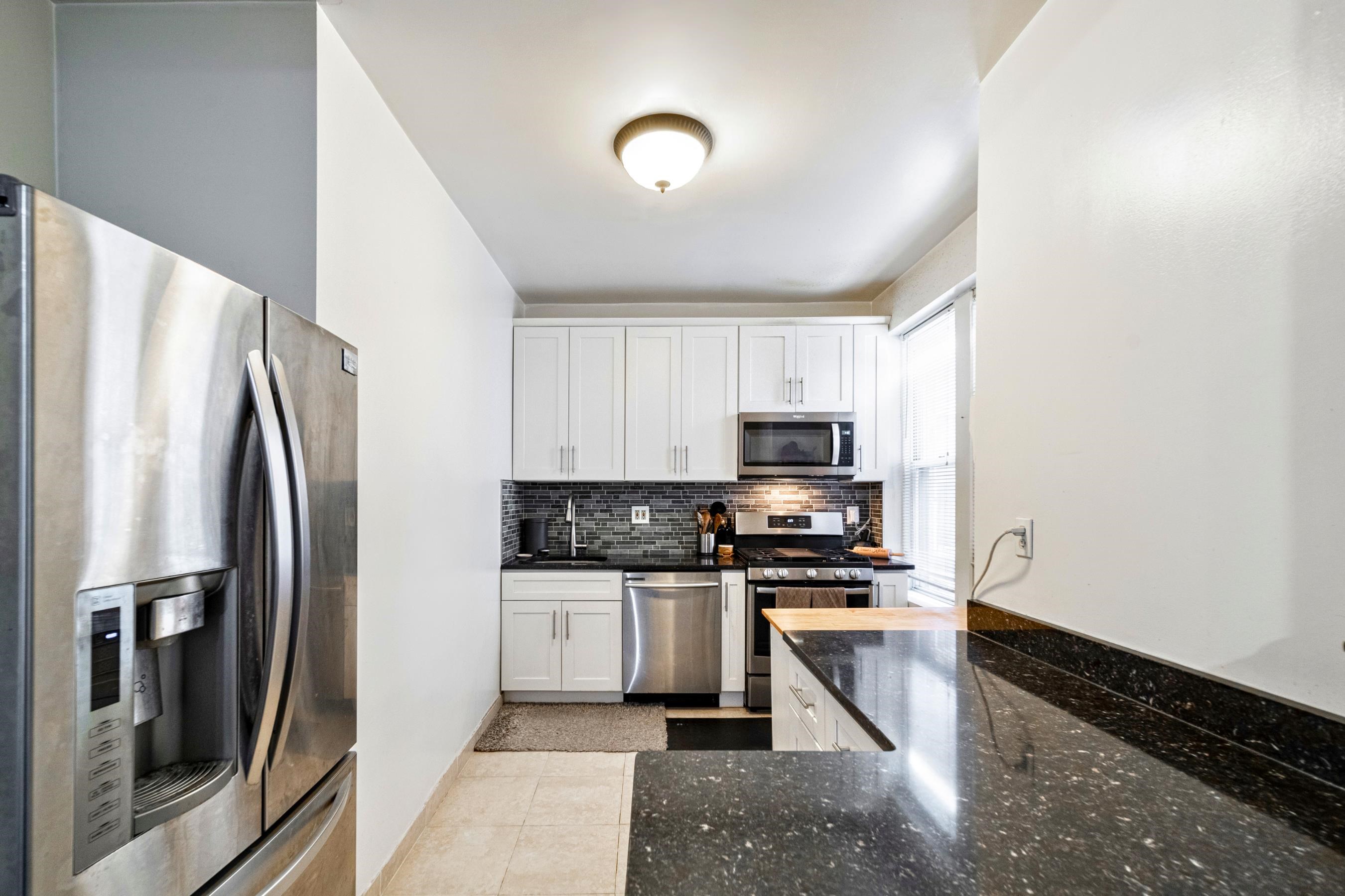 282 MAGNOLIA AVE Unit: 6