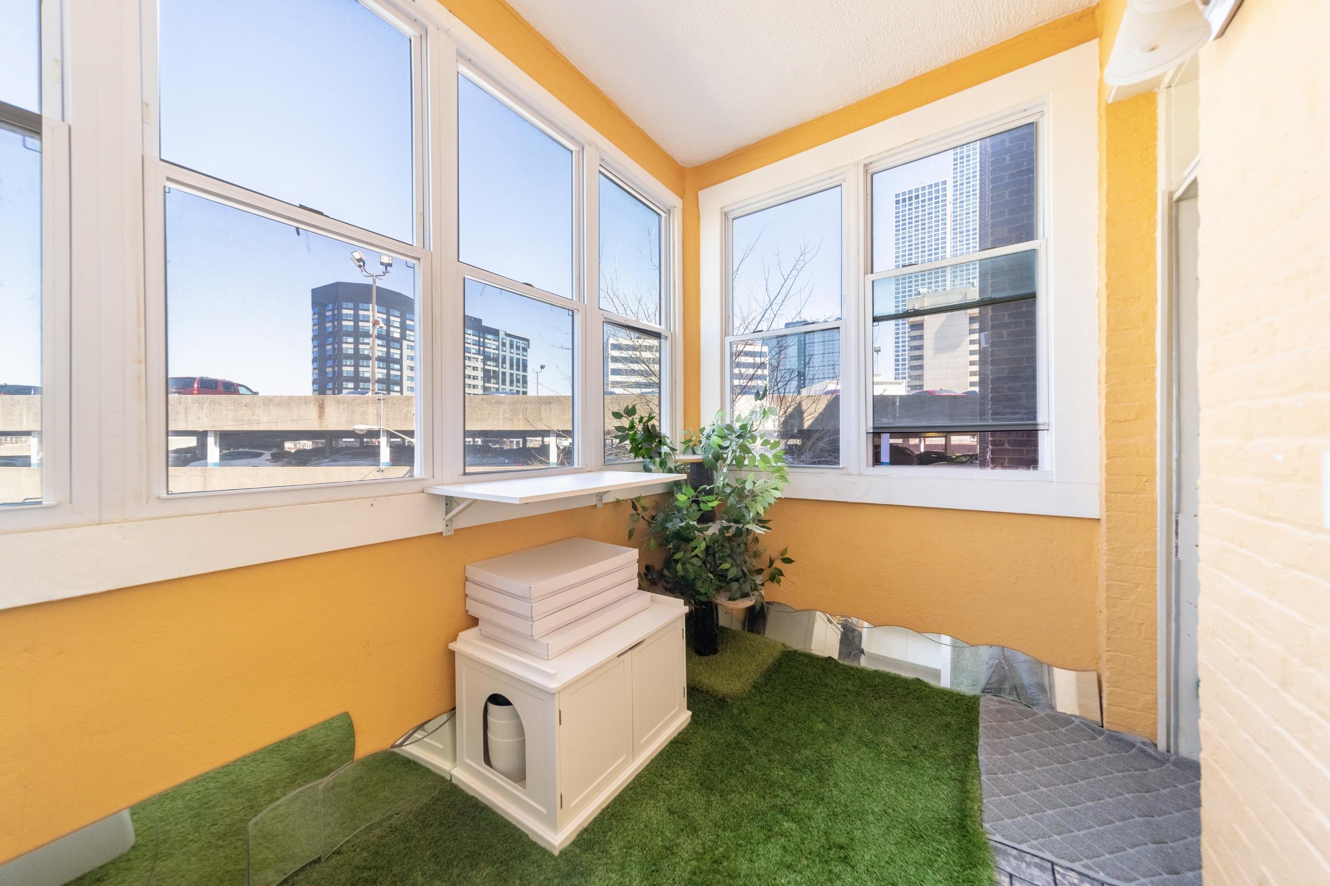 282 MAGNOLIA AVE Unit: 6