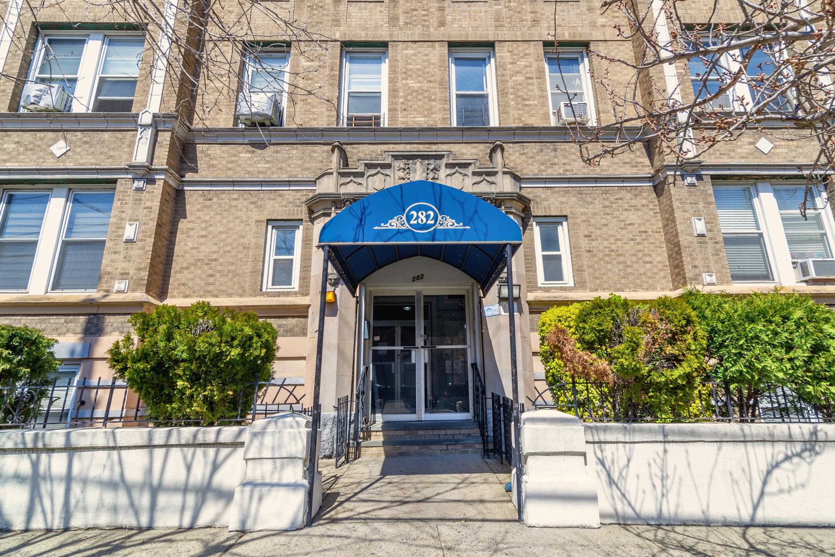 282 MAGNOLIA AVE Unit: 6