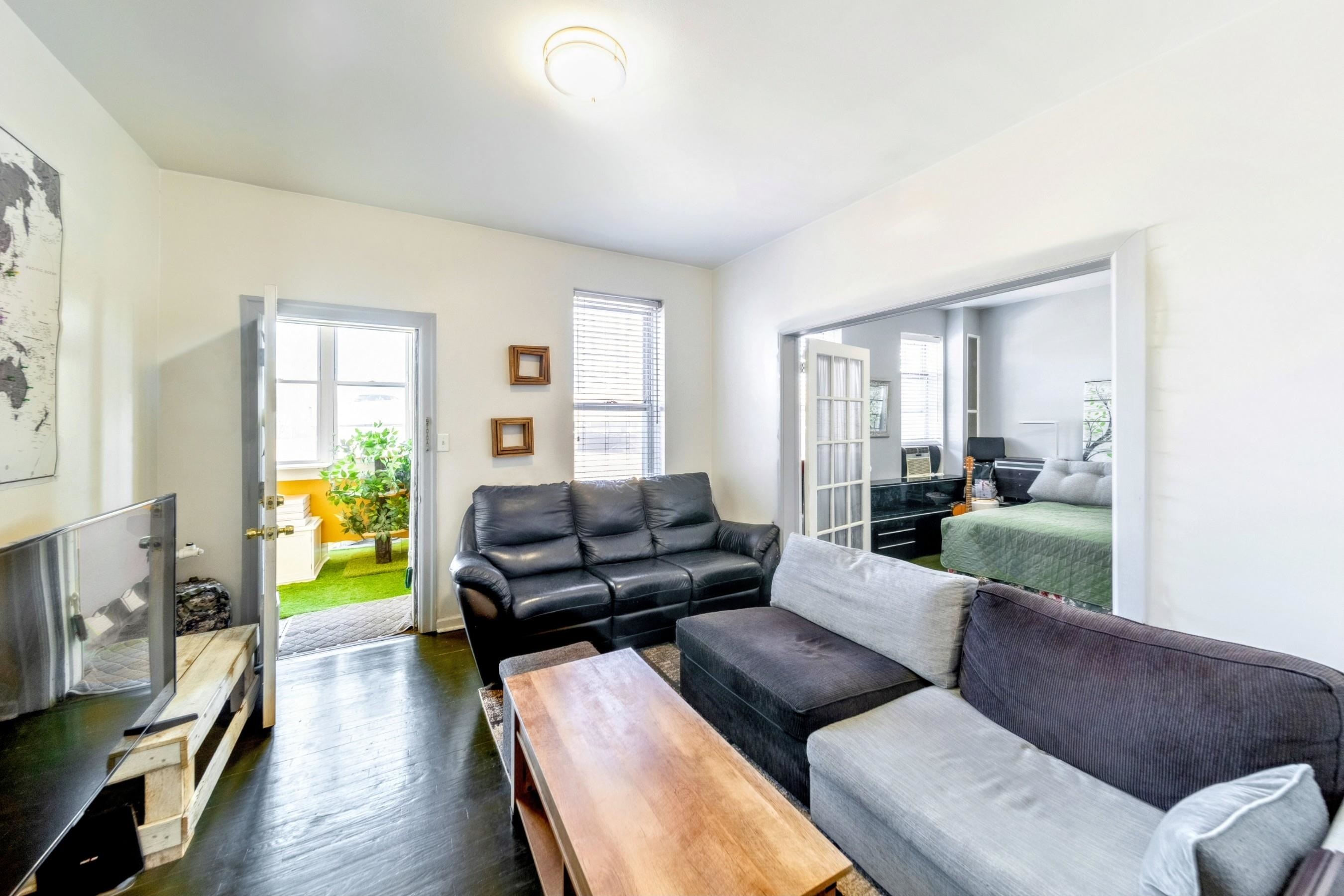 282 MAGNOLIA AVE Unit: 6