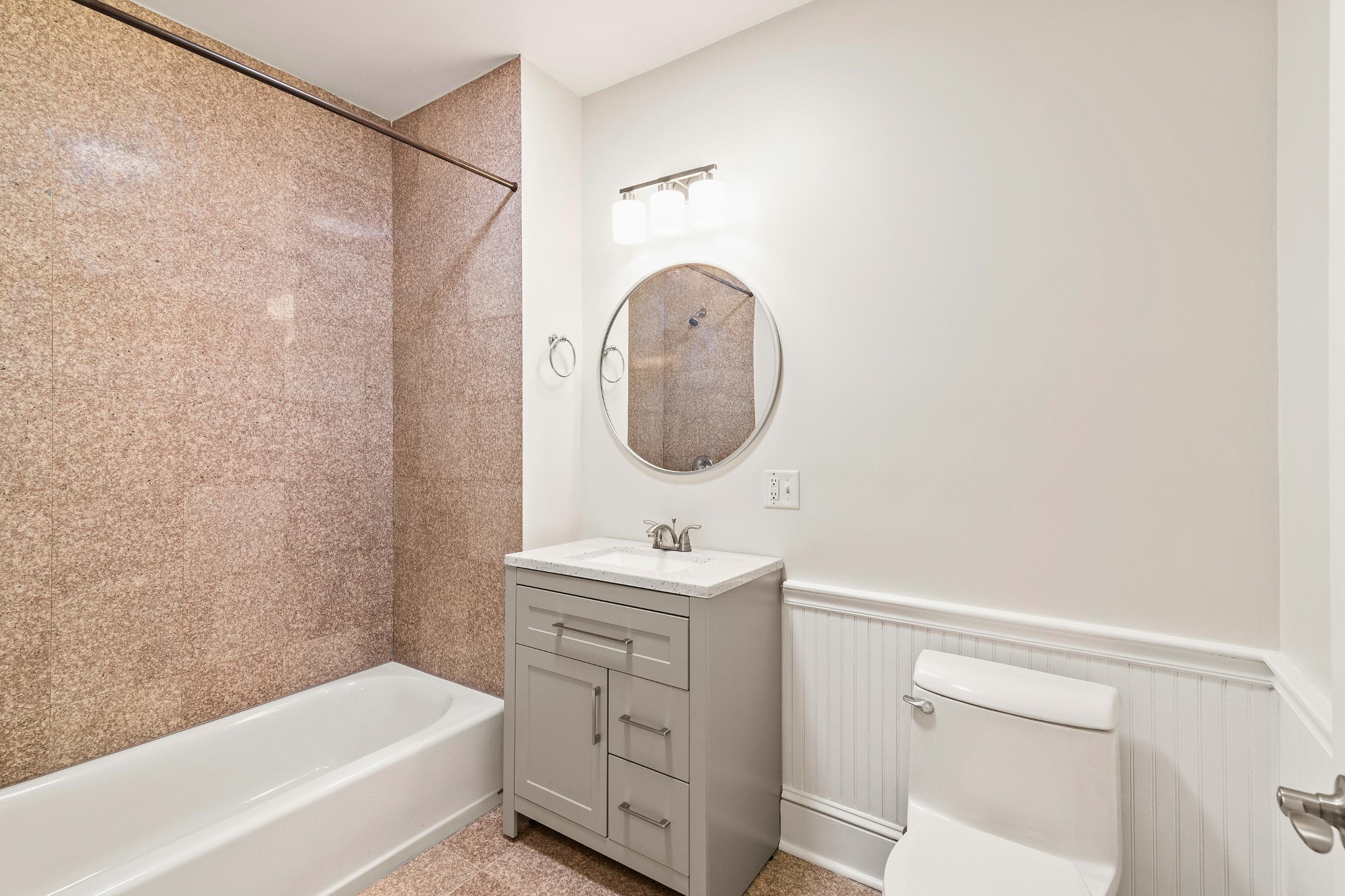 118 BRUNSWICK ST Unit: 1