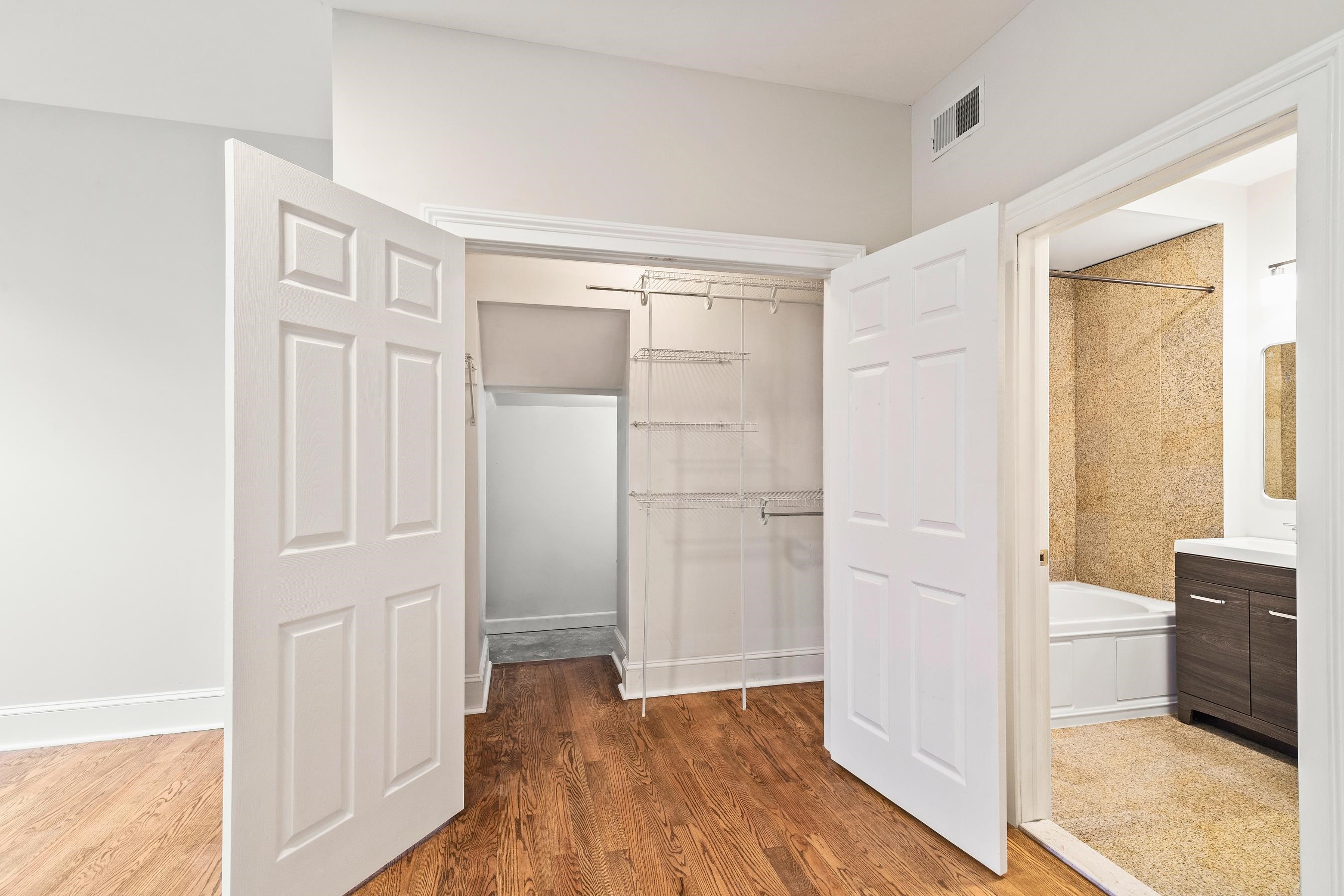 118 BRUNSWICK ST Unit: 1