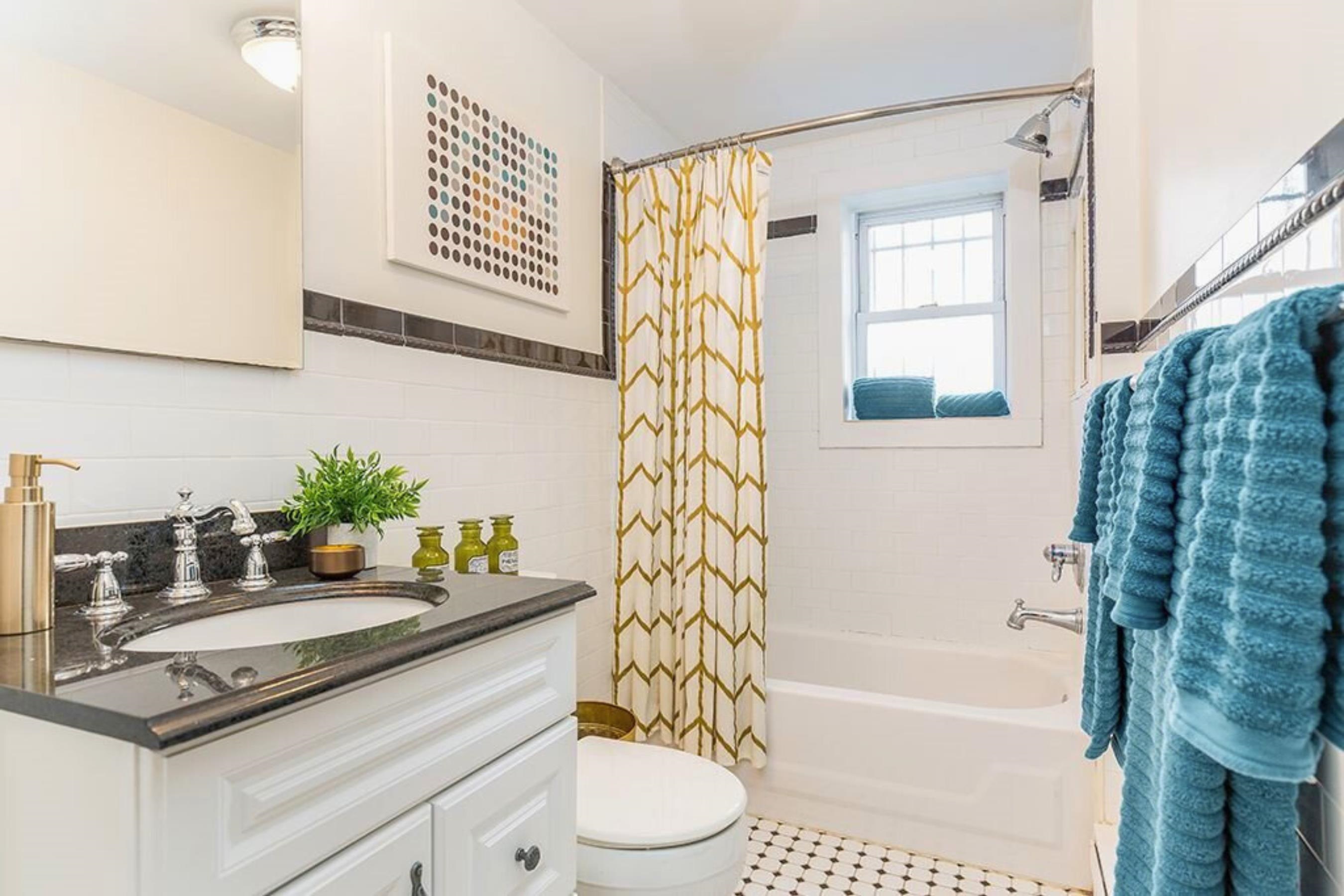 244 1ST ST Unit: 1