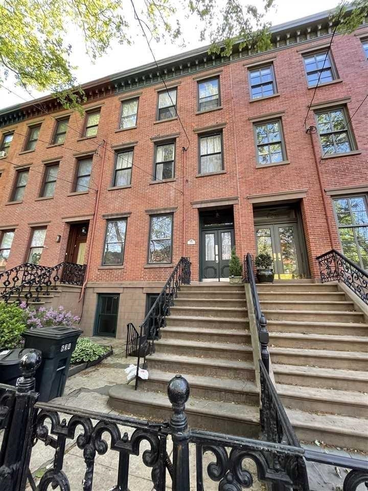 634 JERSEY AVE Unit: 2