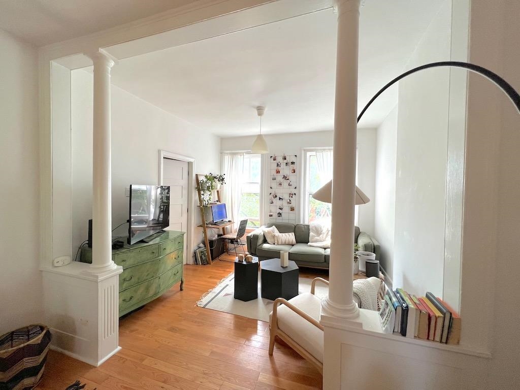 634 JERSEY AVE Unit: 2